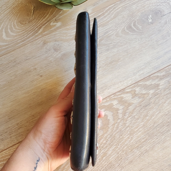 Jimmy Choo Star Studded Leather  Wallet - Picture 4 of 15